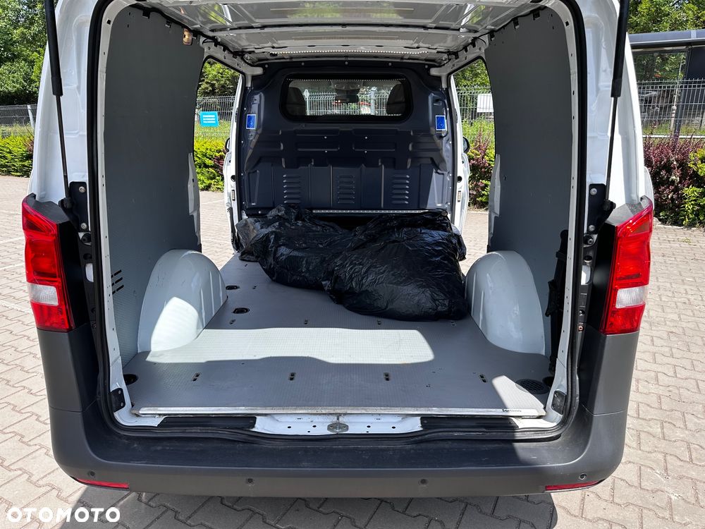 Mercedes-Benz VITO - 14