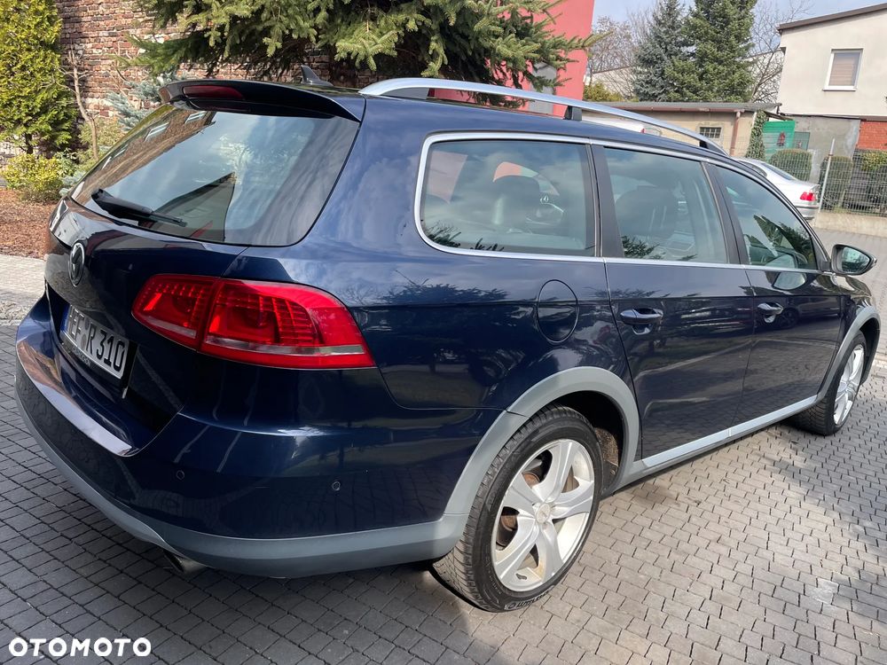 Volkswagen Passat Alltrack 2.0 TDI 4Motion DSG BlueMotion Tec - 9