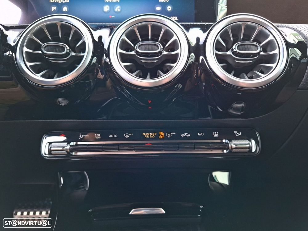 Mercedes-Benz A 250 e - 23