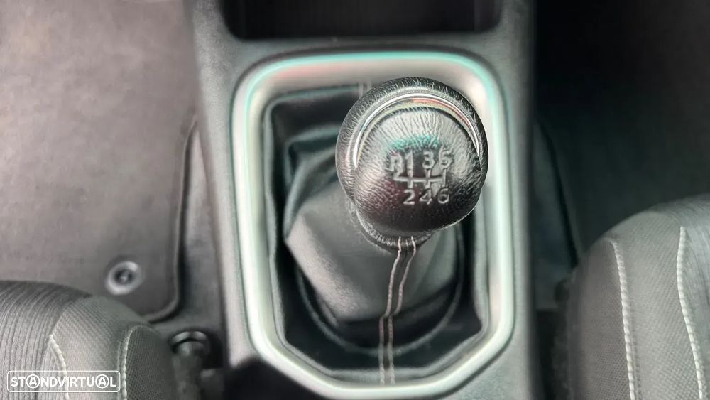 Toyota Hilux 2.4 D-4D 4WD Tracker — photo 2
