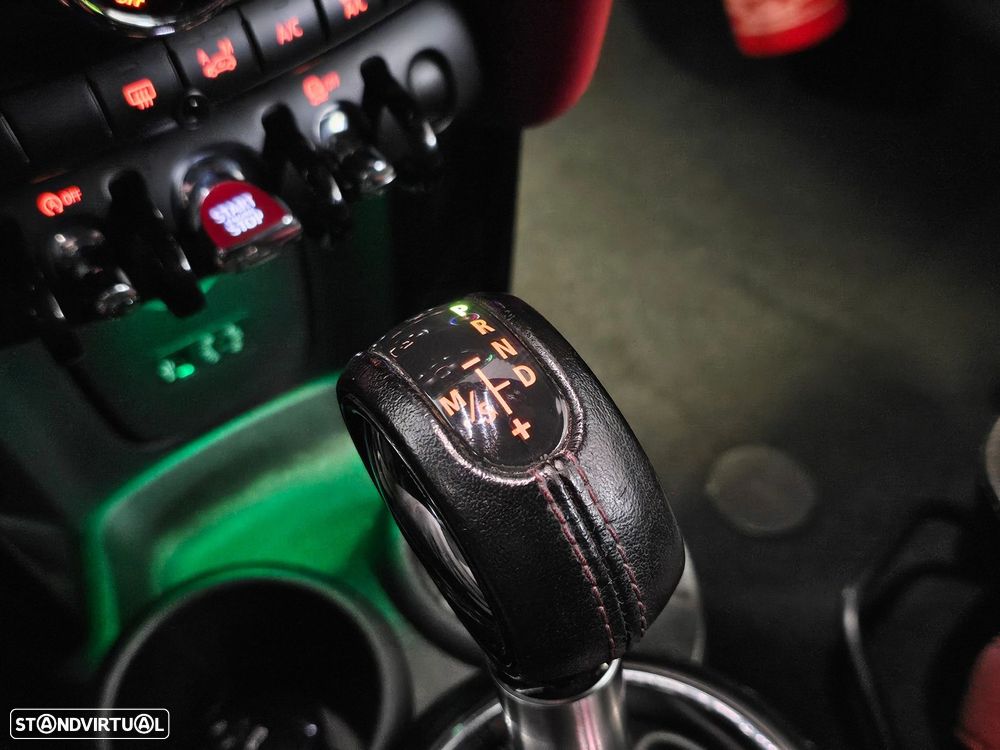 MINI 3 Portas John Cooper Works Aut. - 19