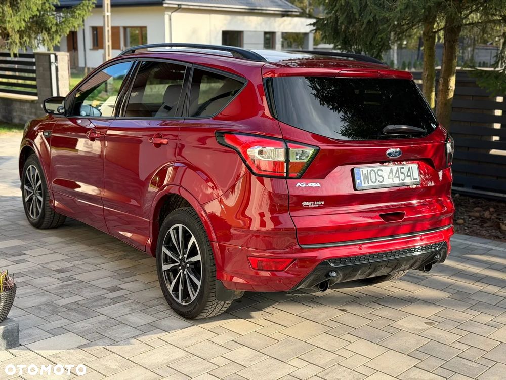 Ford Kuga - 31