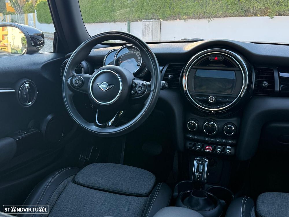 MINI 3 Portas Cooper Aut. - 33