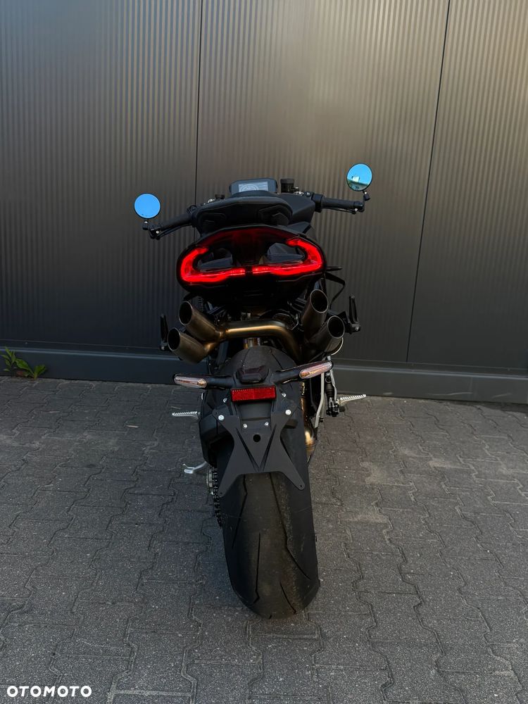 MV AGUSTA Brutale - 6