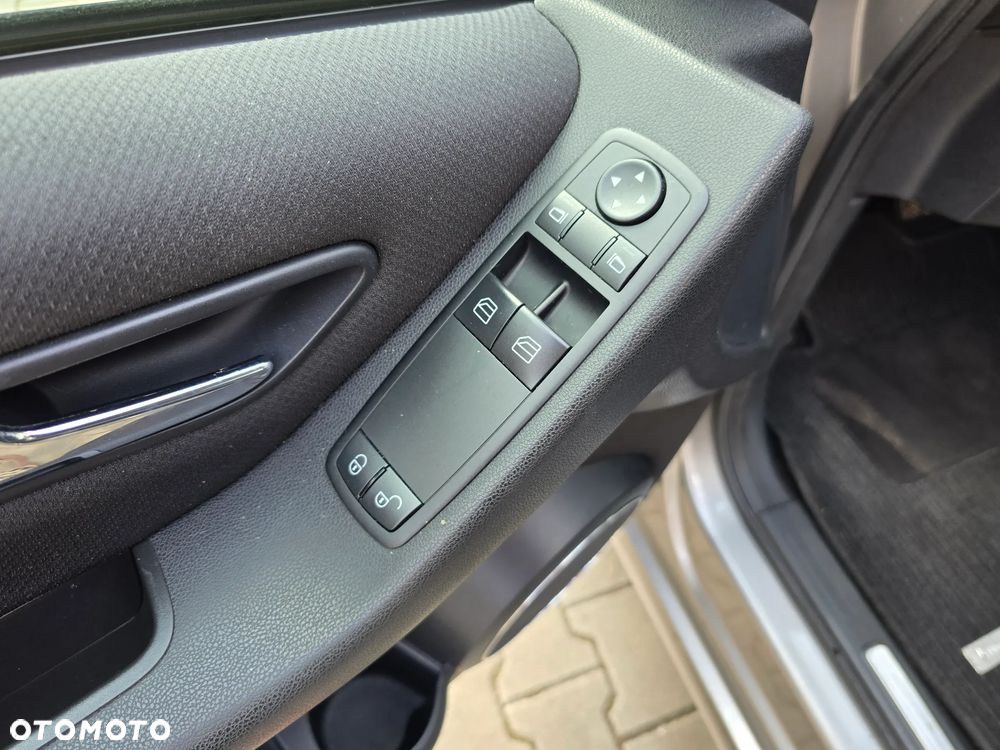 Mercedes-Benz Klasa A 150 Autotronic Elegance - 21