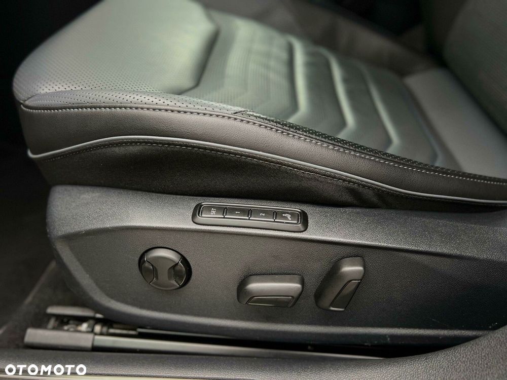 Volkswagen Arteon 2.0 TDI 4Motion Elegance DSG - 17