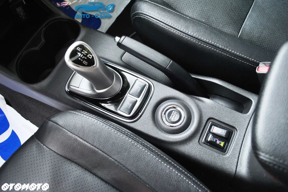 Mitsubishi Outlander Instyle NAVI + - 39