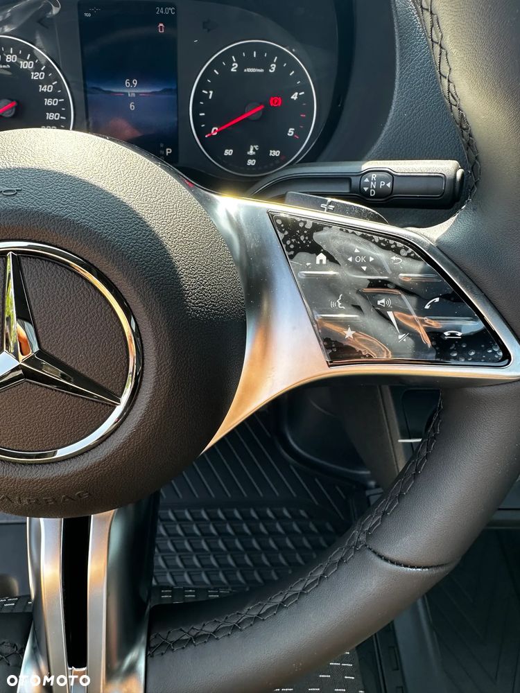 Mercedes-Benz Sprinter - 20
