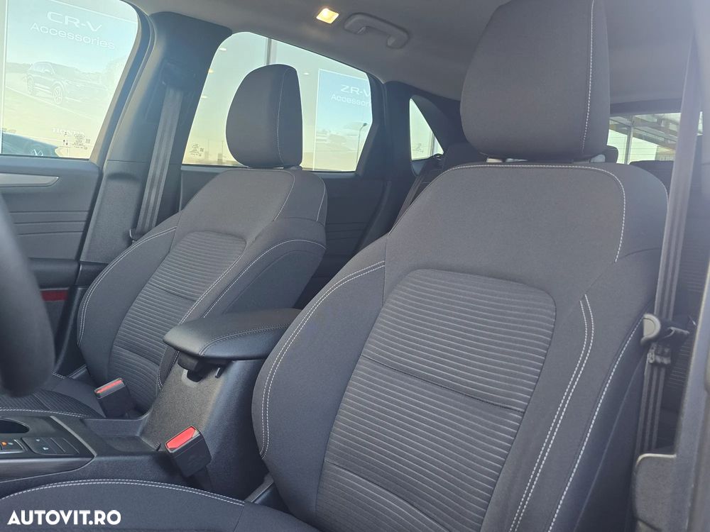 Ford Kuga 2.5 Duratec FHEV FWD Titanium - 13