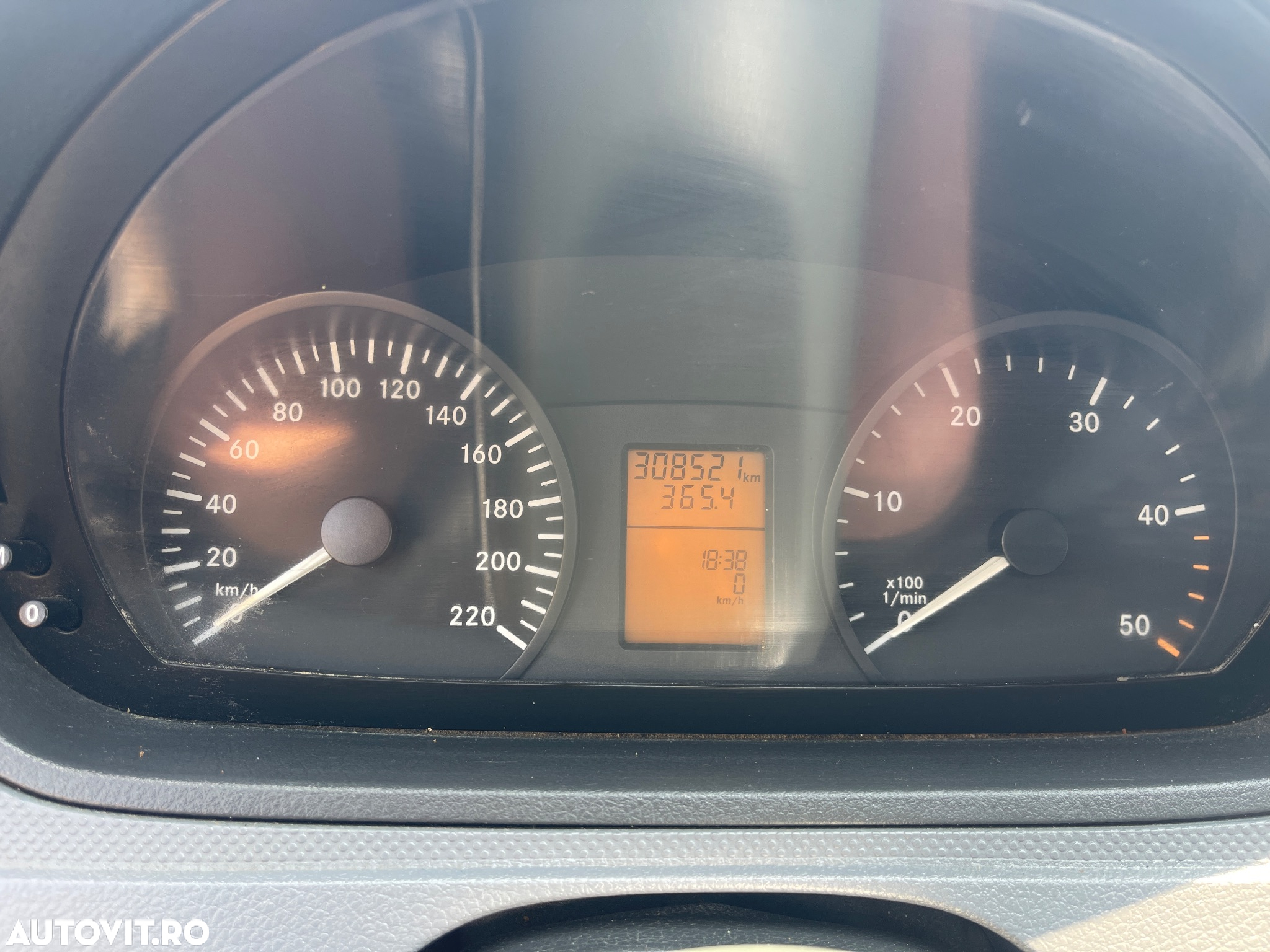 Mercedes-Benz Vito - 15