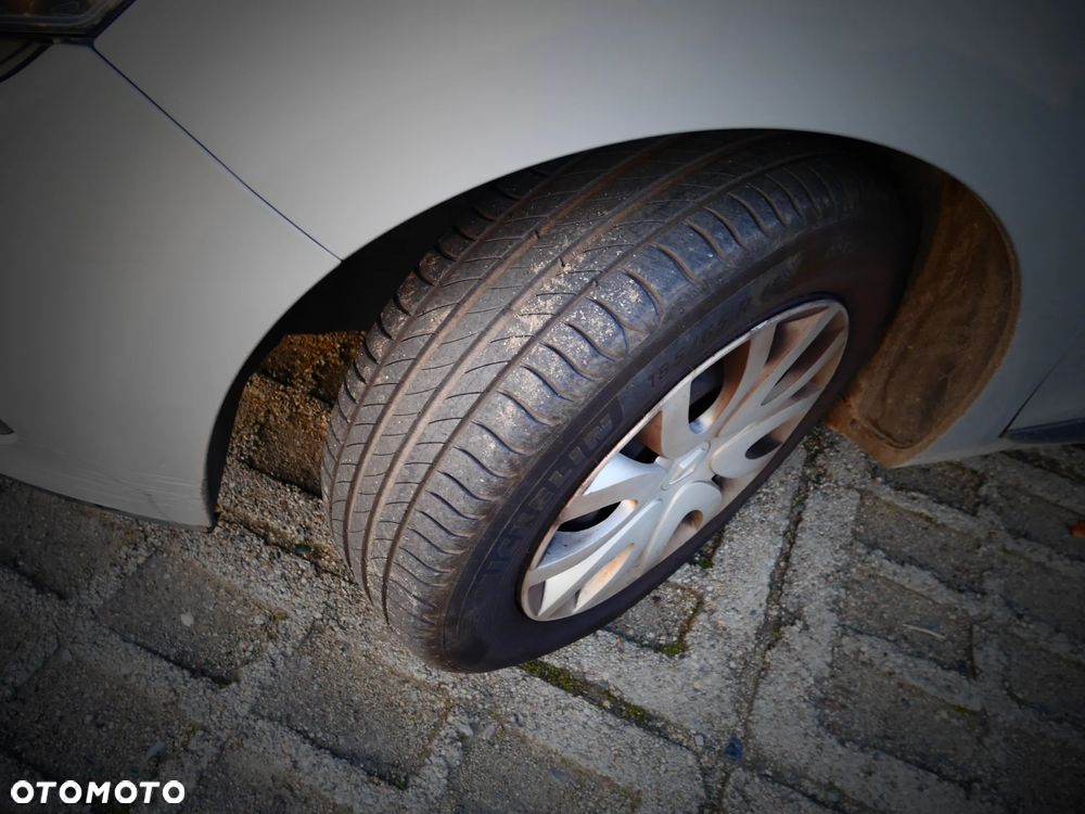 Renault Clio 1.5 dCi Energy Alize - 7