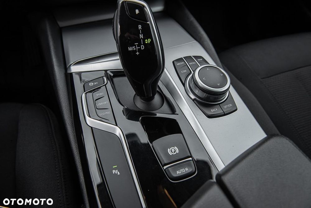 BMW Seria 5 530d - 22
