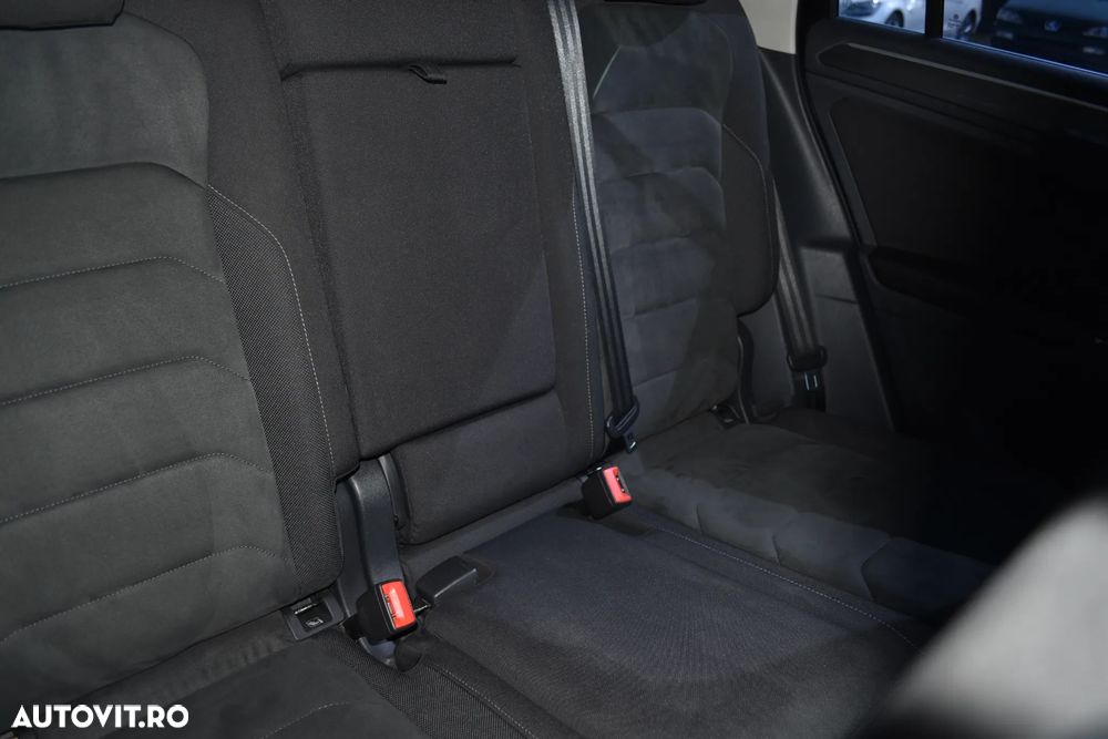 Volkswagen Tiguan - 11