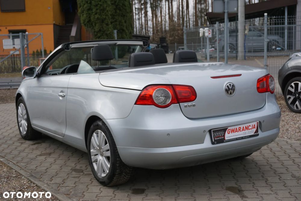 Volkswagen Eos 2.0 TDI DPF Sport & Style - 9