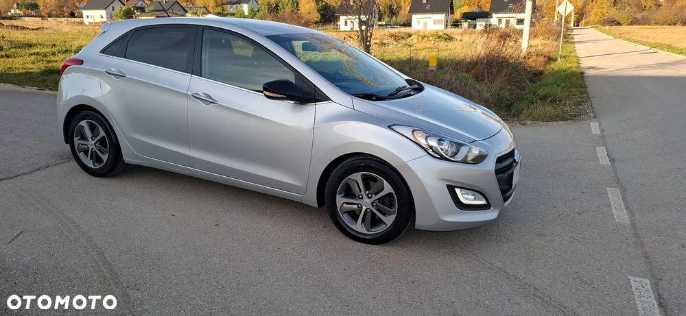 Hyundai i30 ver-1-6-crdi-passion - 5