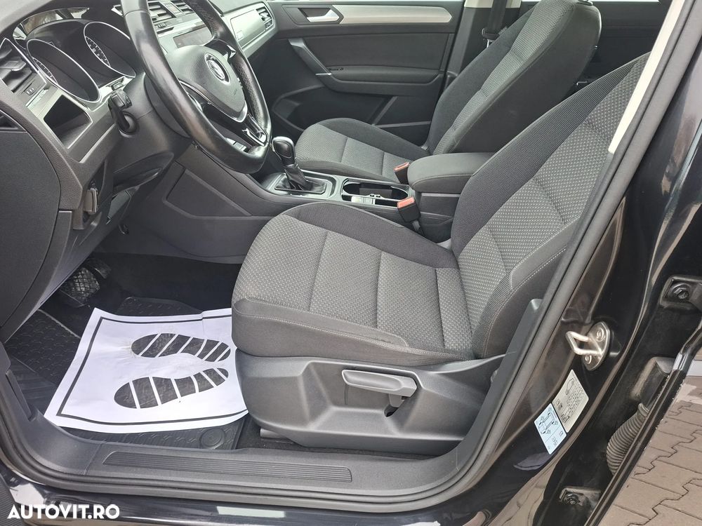 Volkswagen Touran 1.6 TDI SCR (BlueMotion Technology) DSG Comfortline - 24