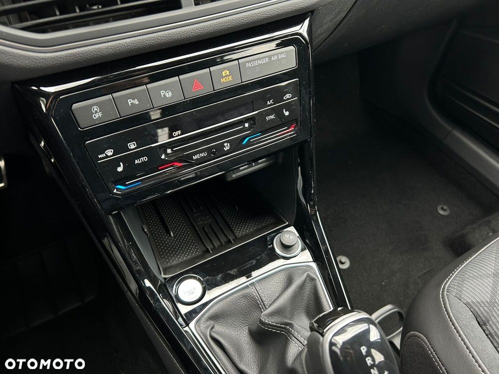 Volkswagen T-Cross - 23