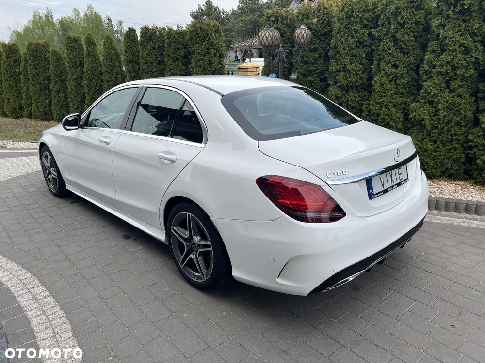 Mercedes-Benz Klasa C 180 9G-TRONIC AMG Line - 8