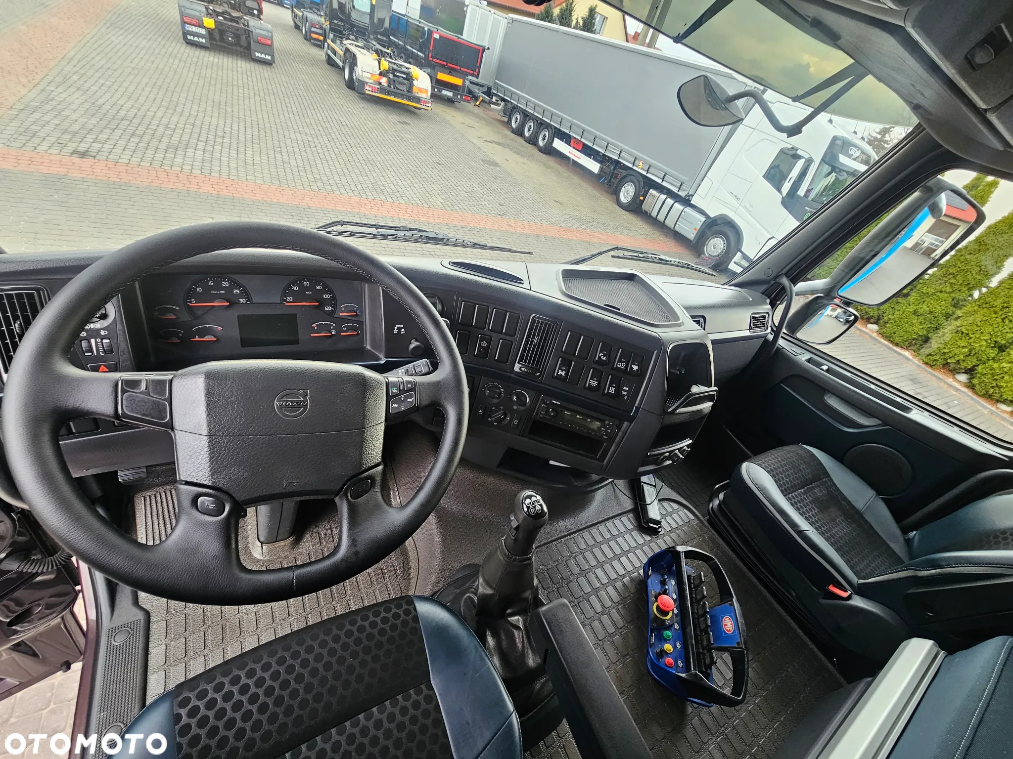 Volvo FH 420 6X4+HDS HMF18000 12,5m Składany w Z - 22