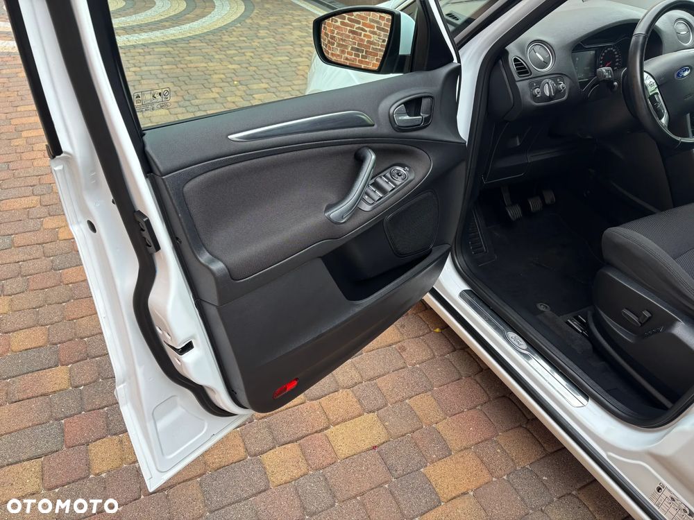 Ford S-Max 2.0 TDCi DPF Business Edition - 13