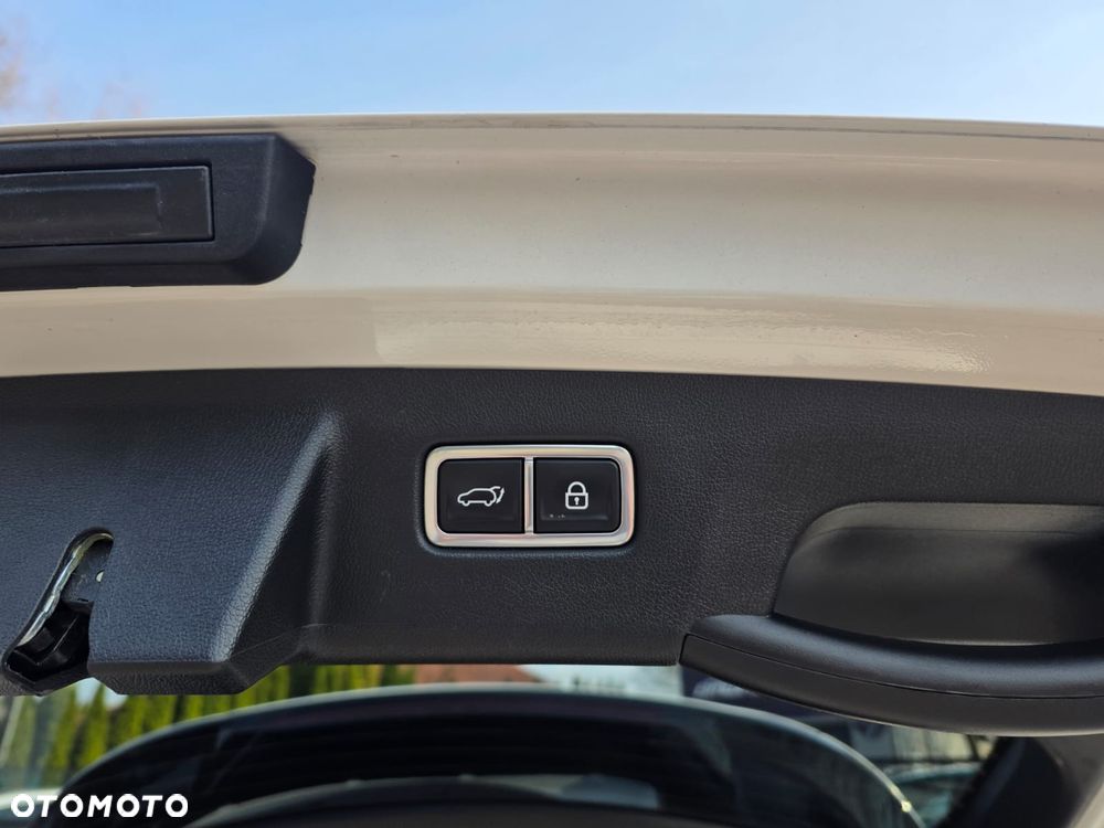 Kia Sorento 2.2 CRDi Prestige Line 4WD DCT 7os - 30