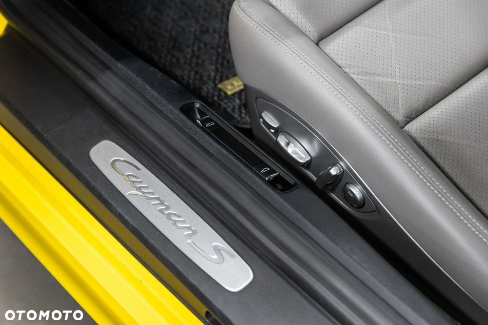 Porsche Cayman S PDK - 33