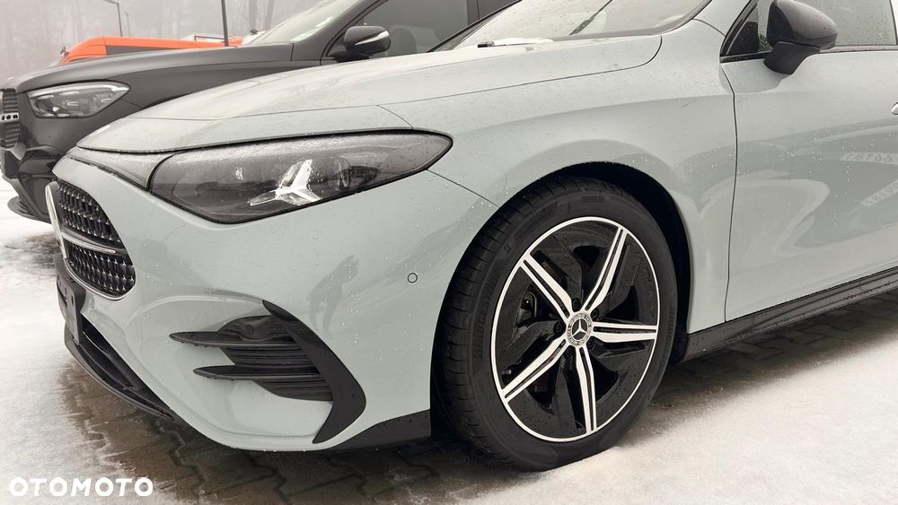 Mercedes-Benz CLA - 11