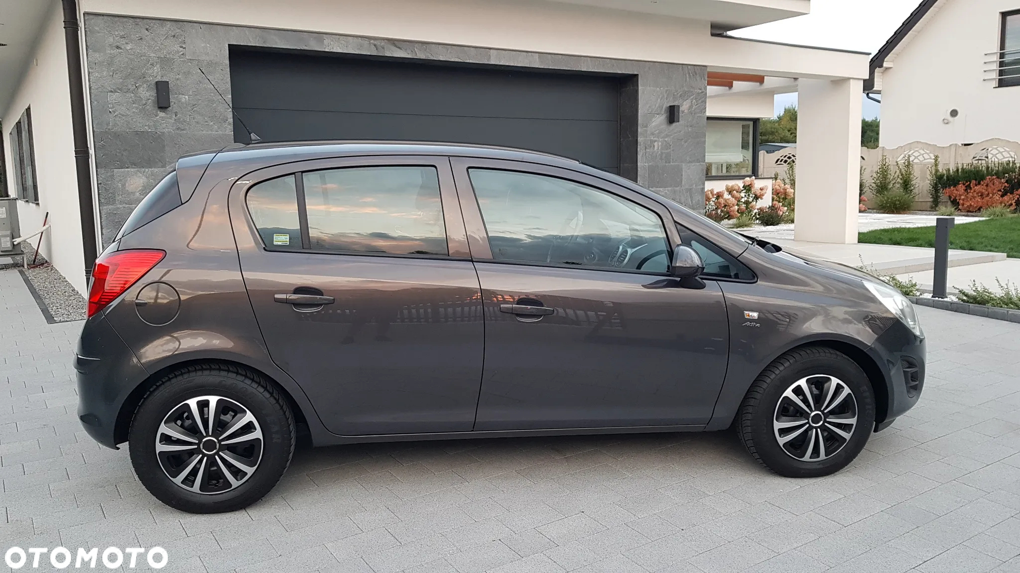 Opel Corsa 1.2 16V Color Edition - 2