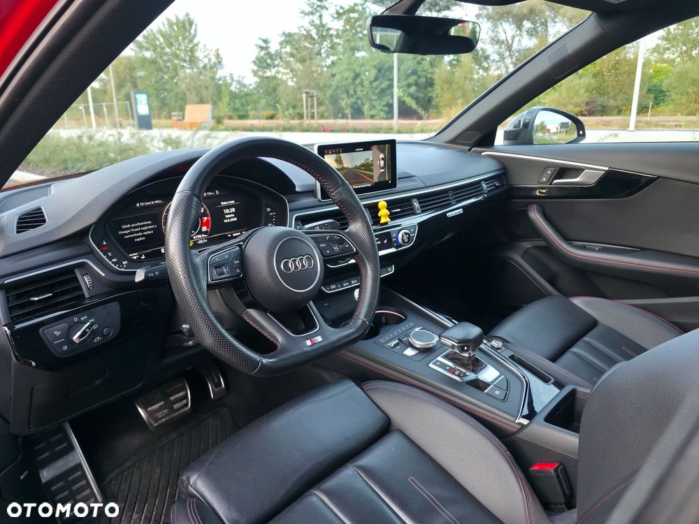 Audi A4 Limousine - 9