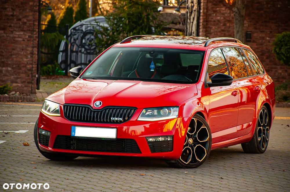 Skoda Octavia 2.0 TDI SCR RS DSG - 1