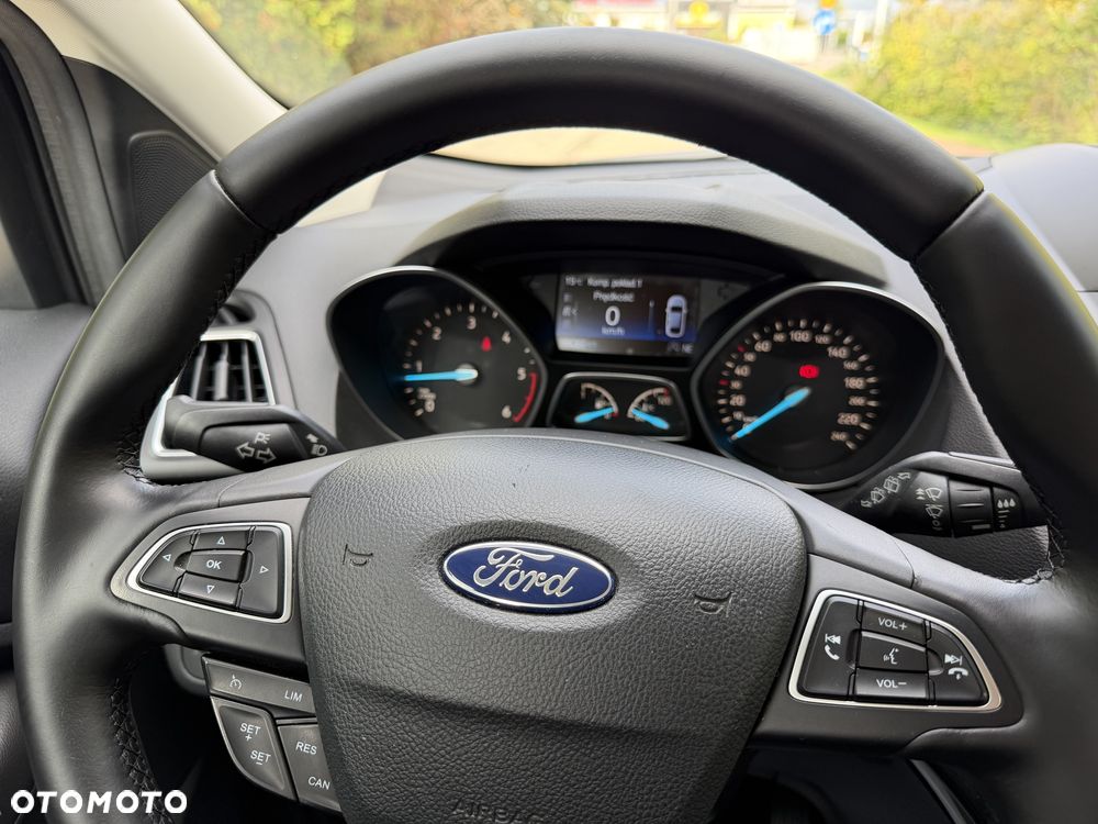 Ford Kuga 2.0 TDCi 2x4 Titanium - 19