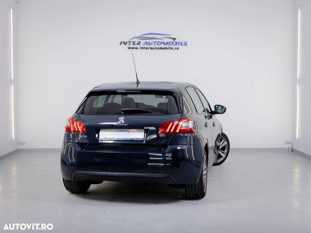 Peugeot 308 1.6 HDI FAP Allure - 13