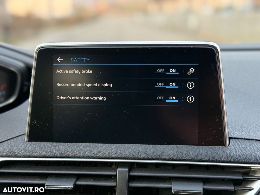 Peugeot 3008 PureTech 130 Stop & Start GPF Active Pack - 24
