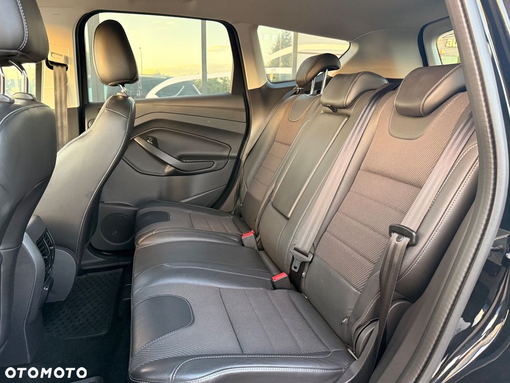 Ford Kuga 2.0 TDCi 4x4 Titanium - 20