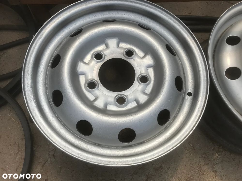 Felga Daewoo Lublin 5,5x15 5x139,7 - 1