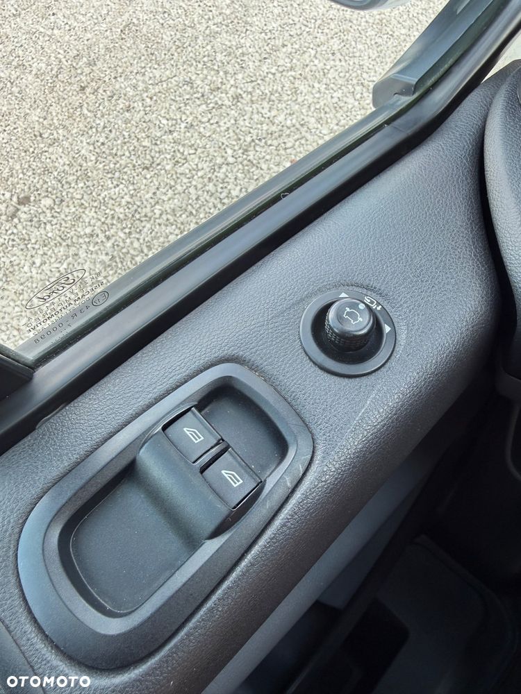 Ford Transit Custom - 28