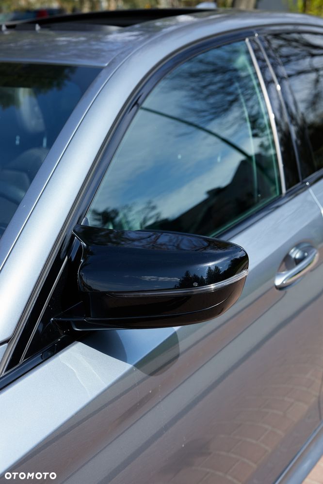 BMW Seria 5 540i xDrive M Sport sport - 2