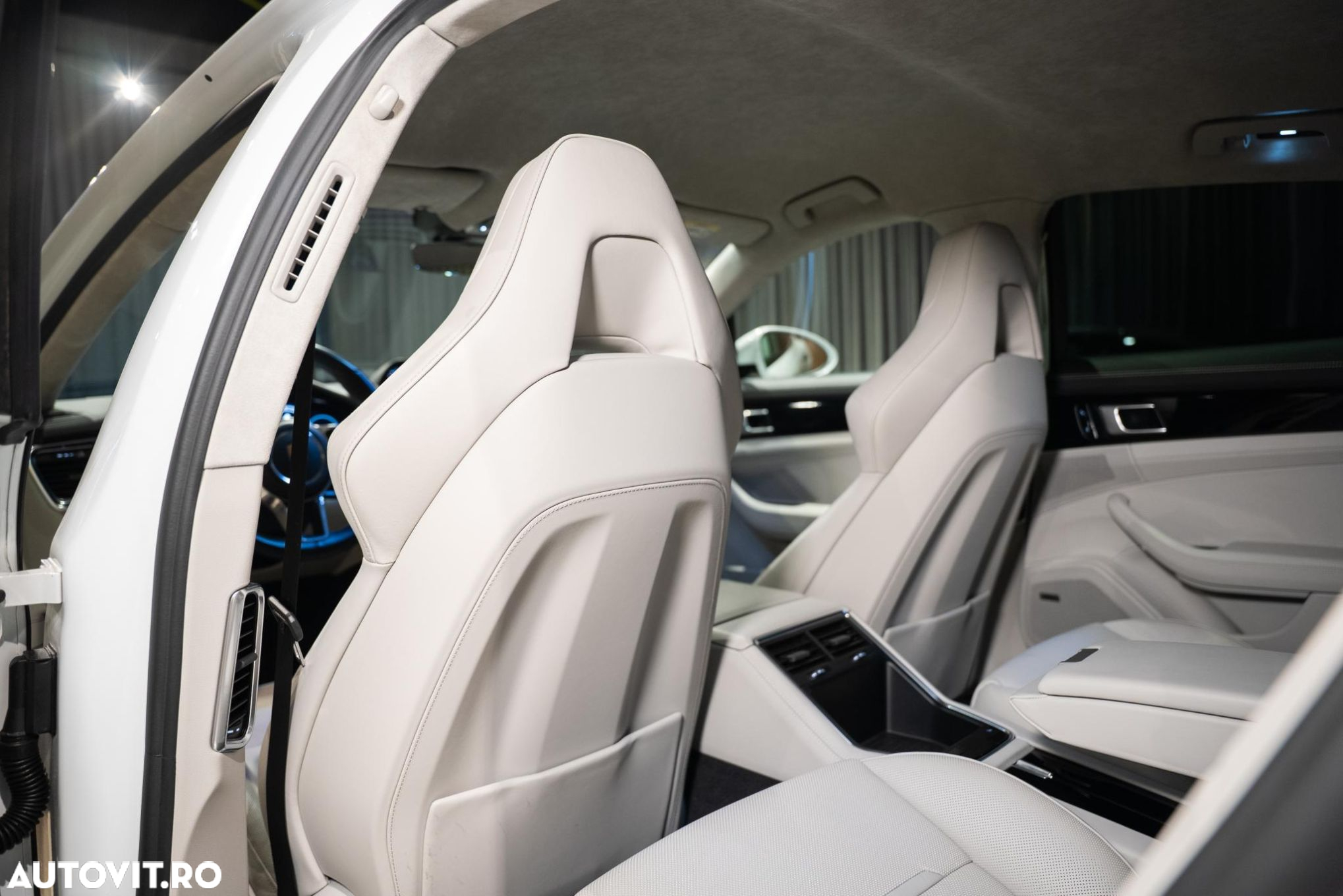 Porsche Panamera - 17
