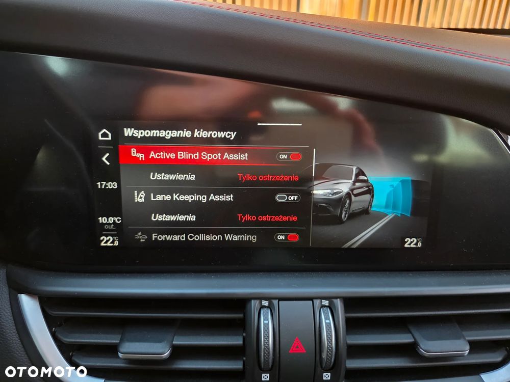 Alfa Romeo Giulia 2.0 Turbo 16V AT8-Q4 Estrema - 17