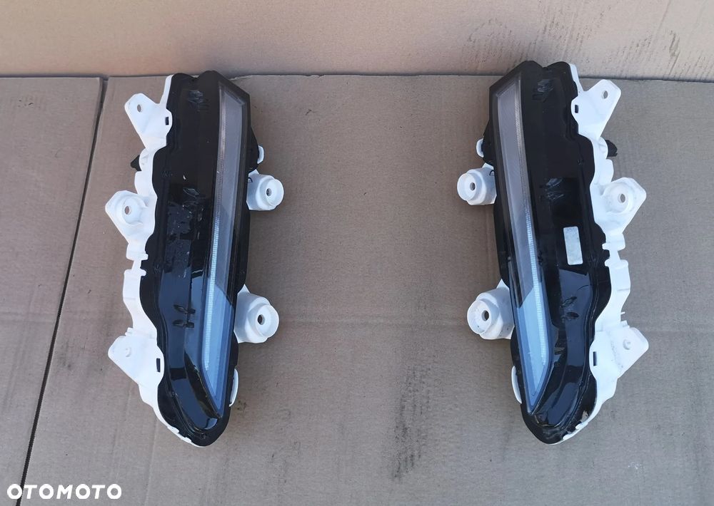 REFLEKTOR LAMPA PRAWA PEUGEOT 208 2008  LEDOWA II NOWY MODEL od 2020 - 5
