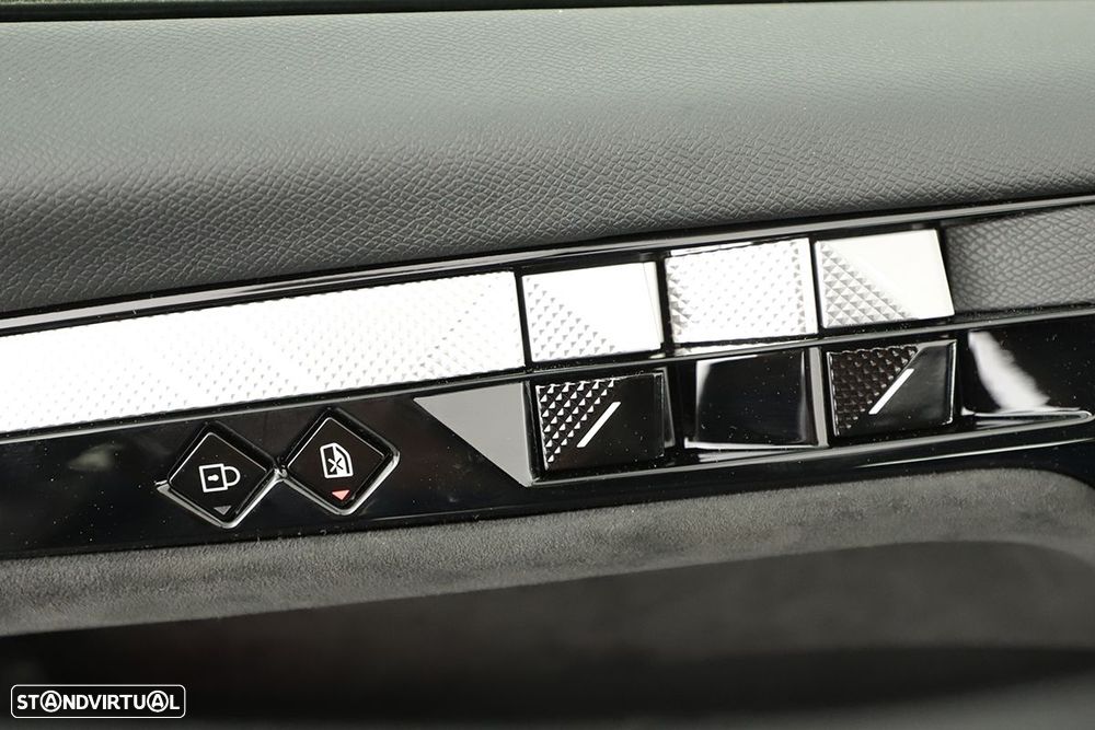 DS DS4 4 1.2 PureTech Performance Line EAT8 - 19