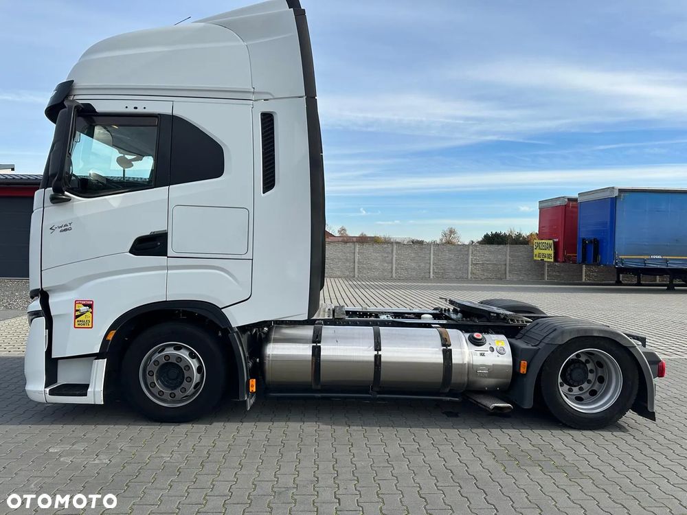 Iveco S-Way - 4