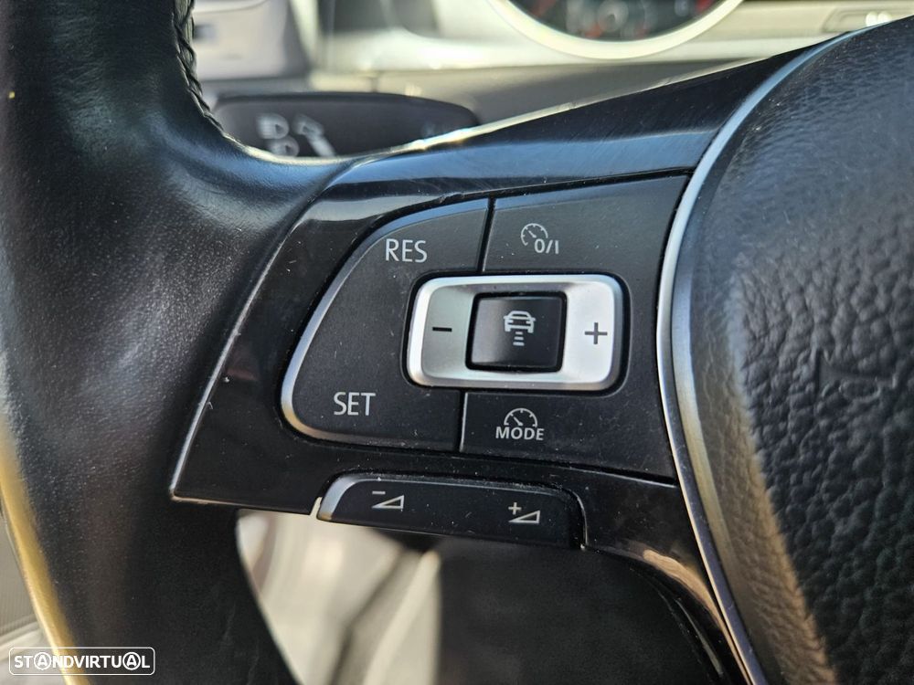 VW Golf Variant 1.6 TDi Confortline - 42