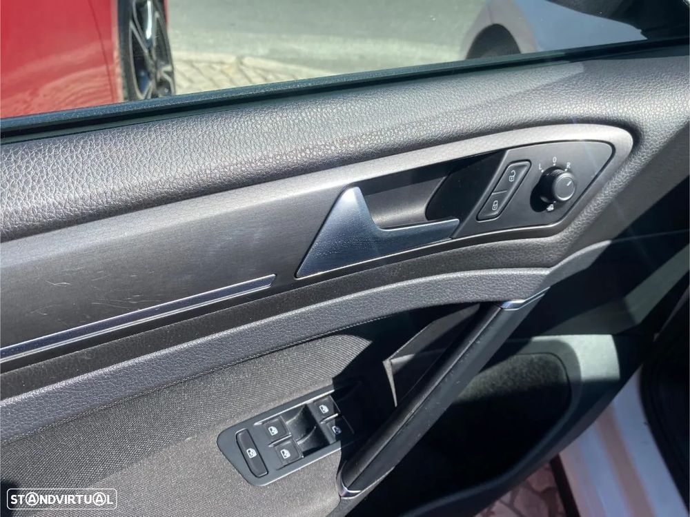 VW Golf GTI (BlueMotion ) DSG Performance - 11