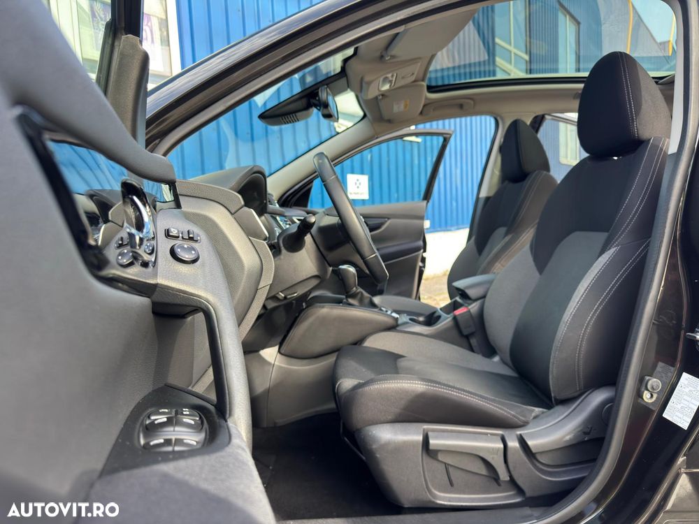 Nissan Qashqai 1.5 DCI DCT TEKNA - 33