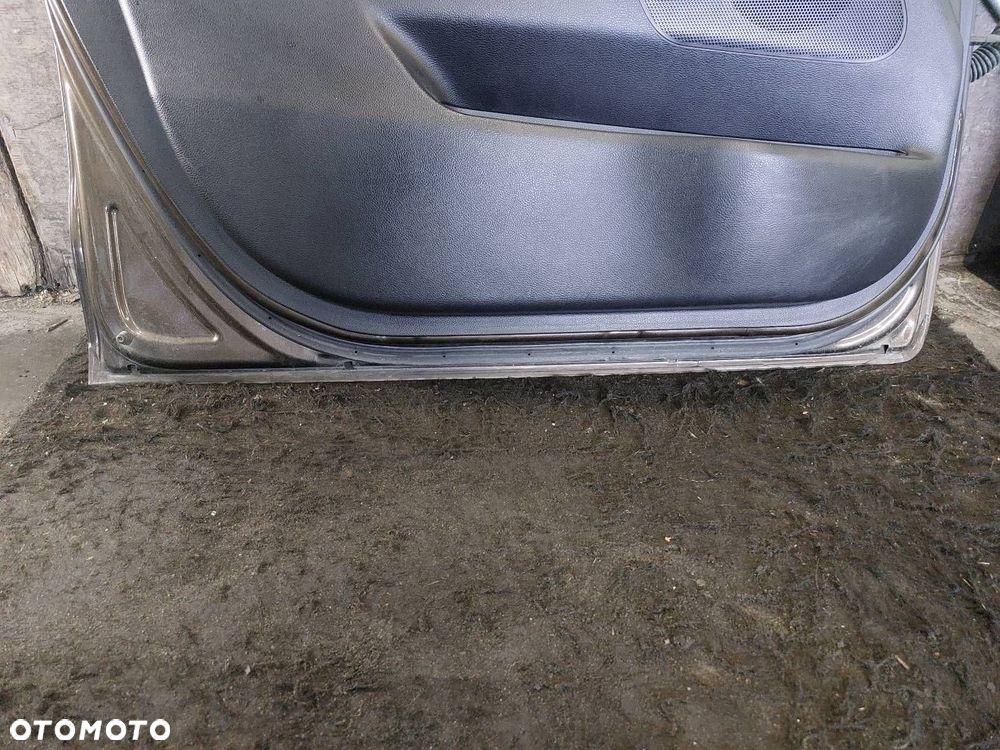 DRZWI KOMPLETNE LEWY PRZÓD KIA CARENS IV LIFT K7N - 8