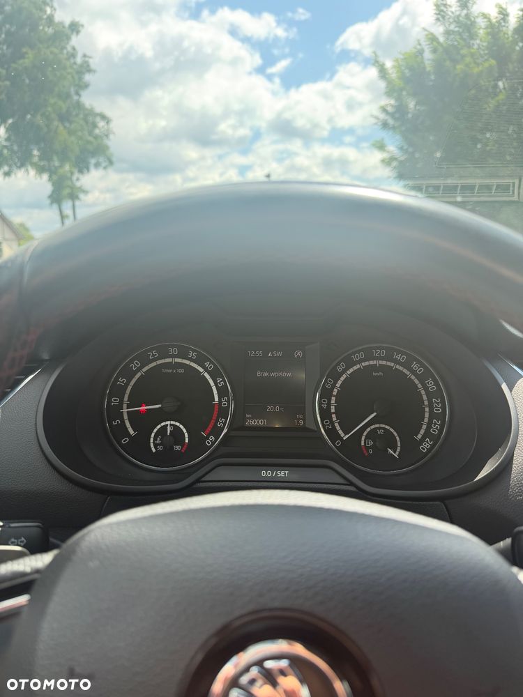Skoda Octavia 2.0 TDI RS DSG - 9