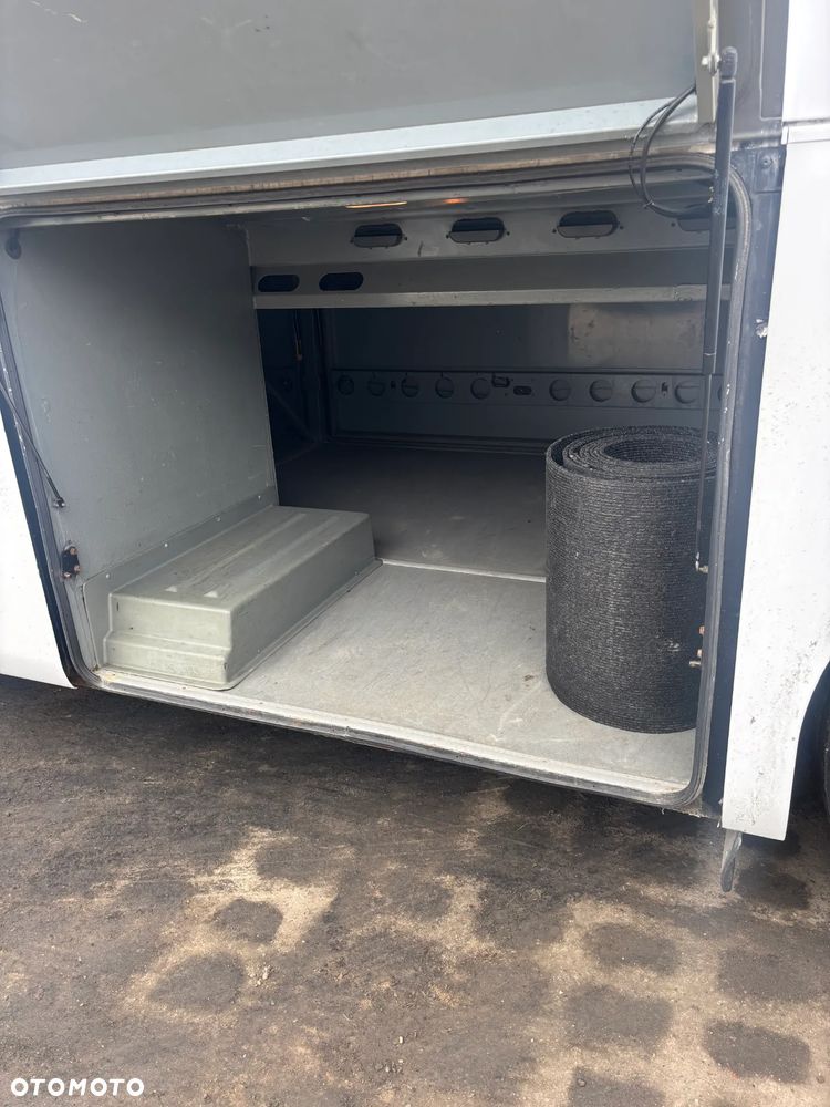 Mercedes-Benz TOURISMO - 9