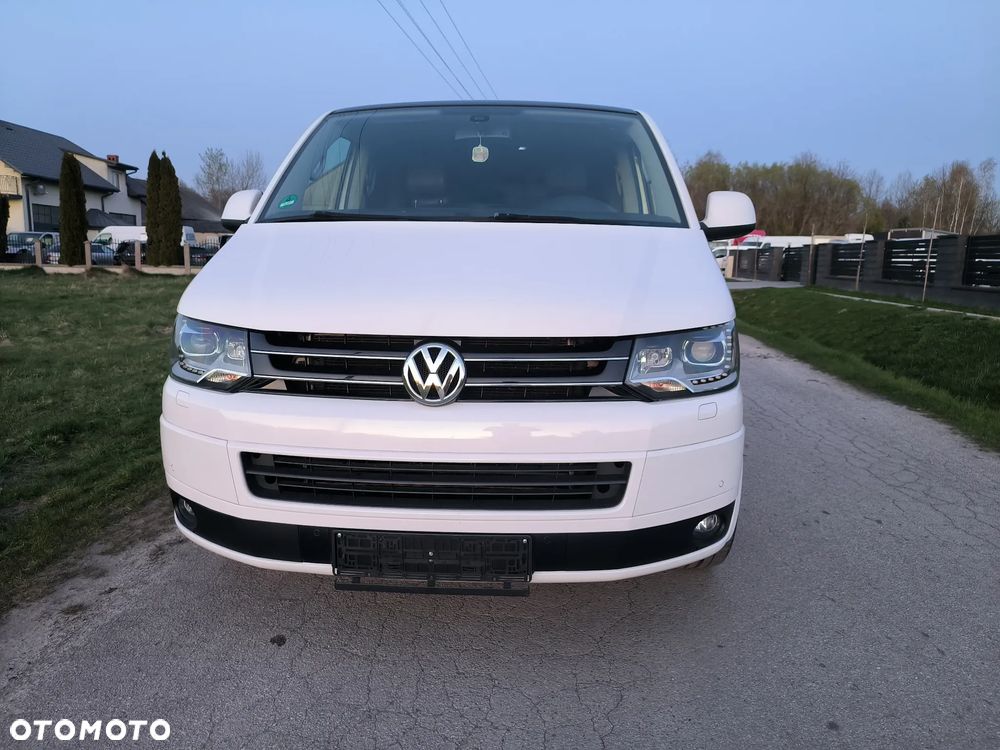 Volkswagen Multivan - 23