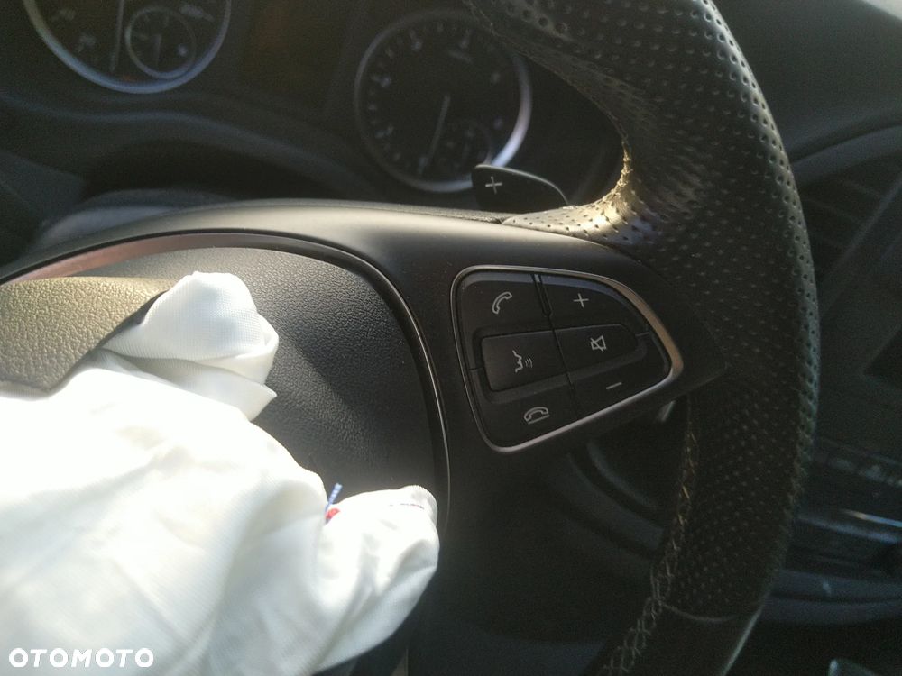 Mercedes-Benz Vito - 21